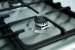 CUISINIERE ASTECH 4FEUX 60X60 A GAZ AVEC ECRAN + FOUR A GAZ ET CHAULEUR TOURN INOX CK66ELCF